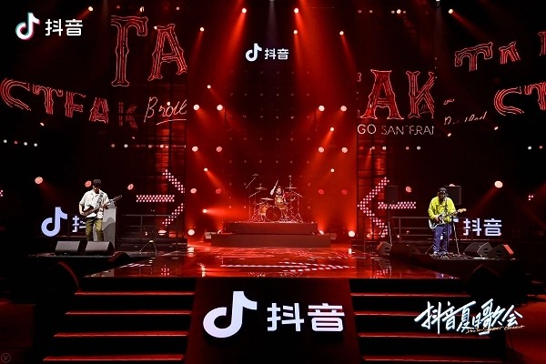 抖音购物卡在哪里？